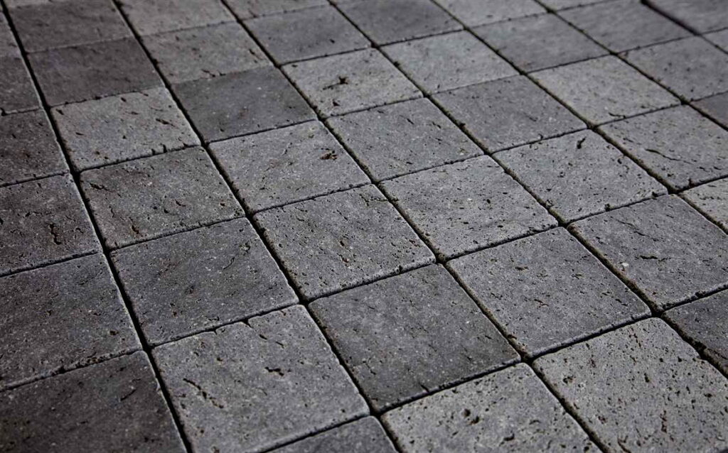 Doğal Bazalt Eskitme İşlemi