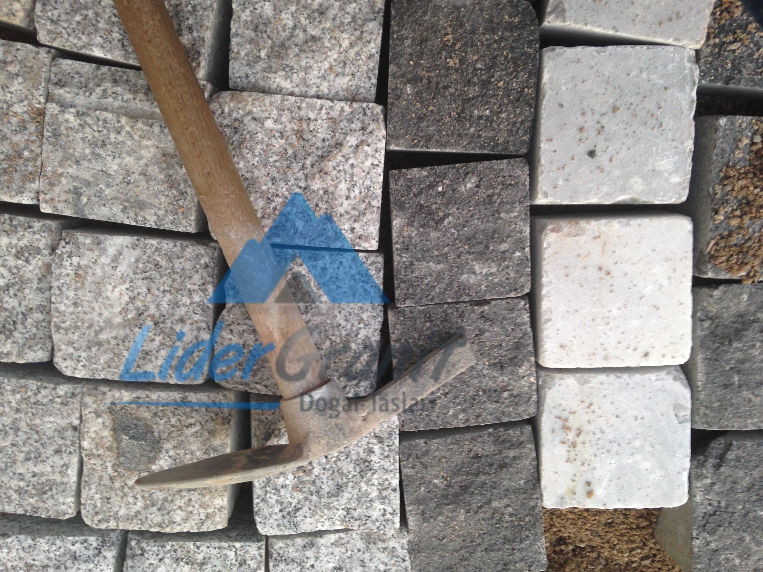 Küp Taş Ustası ile Doğal Taşlarınızla Mekanınızı Şenlendirin